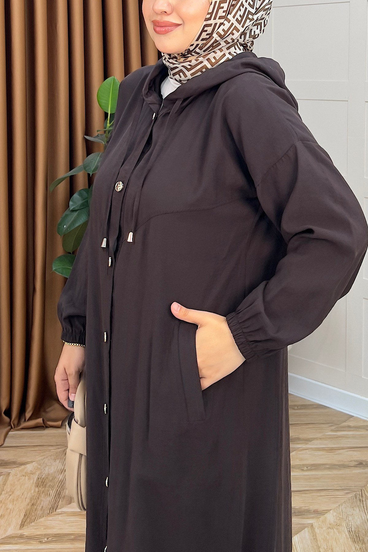 004-Liana Düğmeli Kap Kahverengi