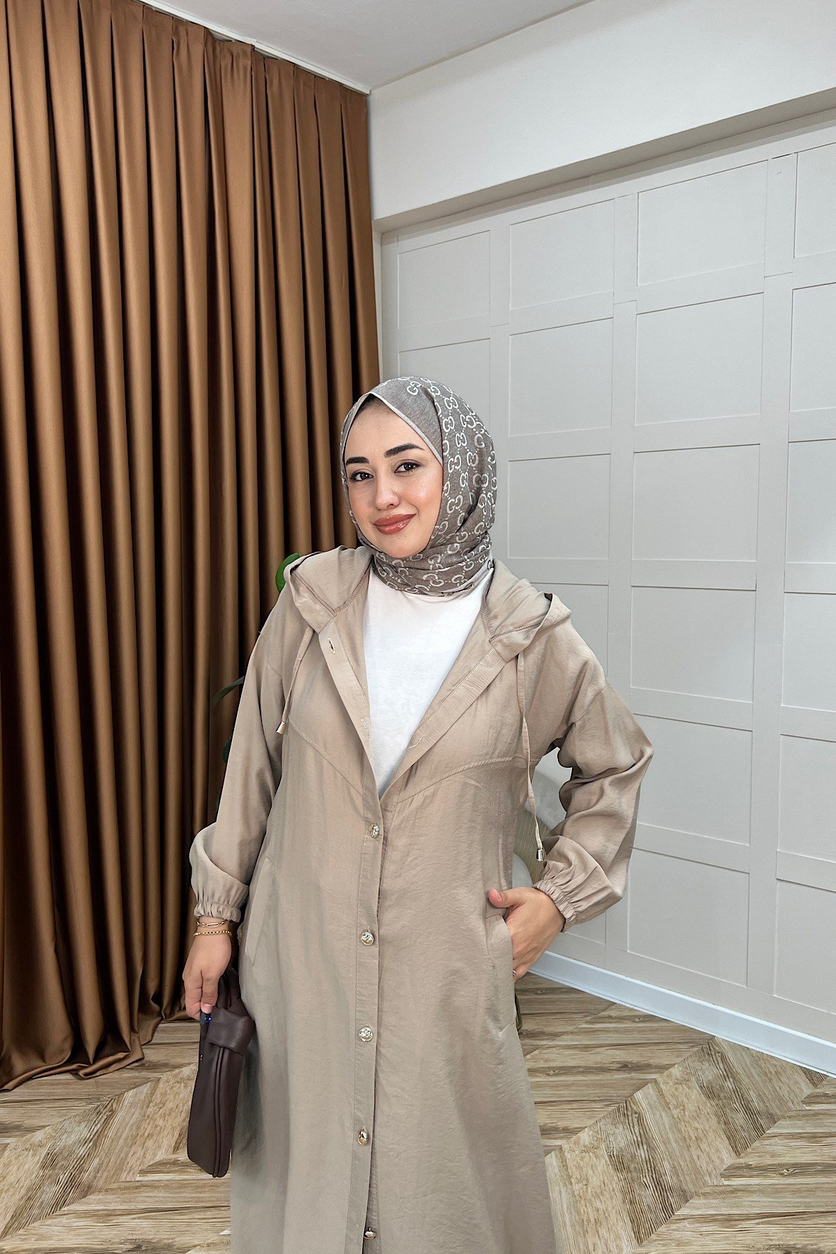 004-Liana Düğmeli Kap Vizon