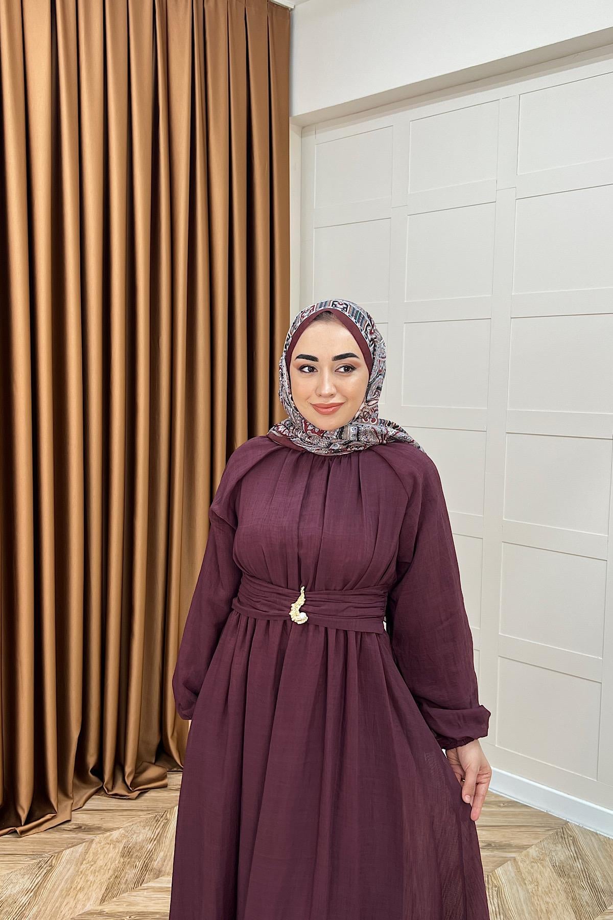 Angelina Broş Detay Elbise Bordo