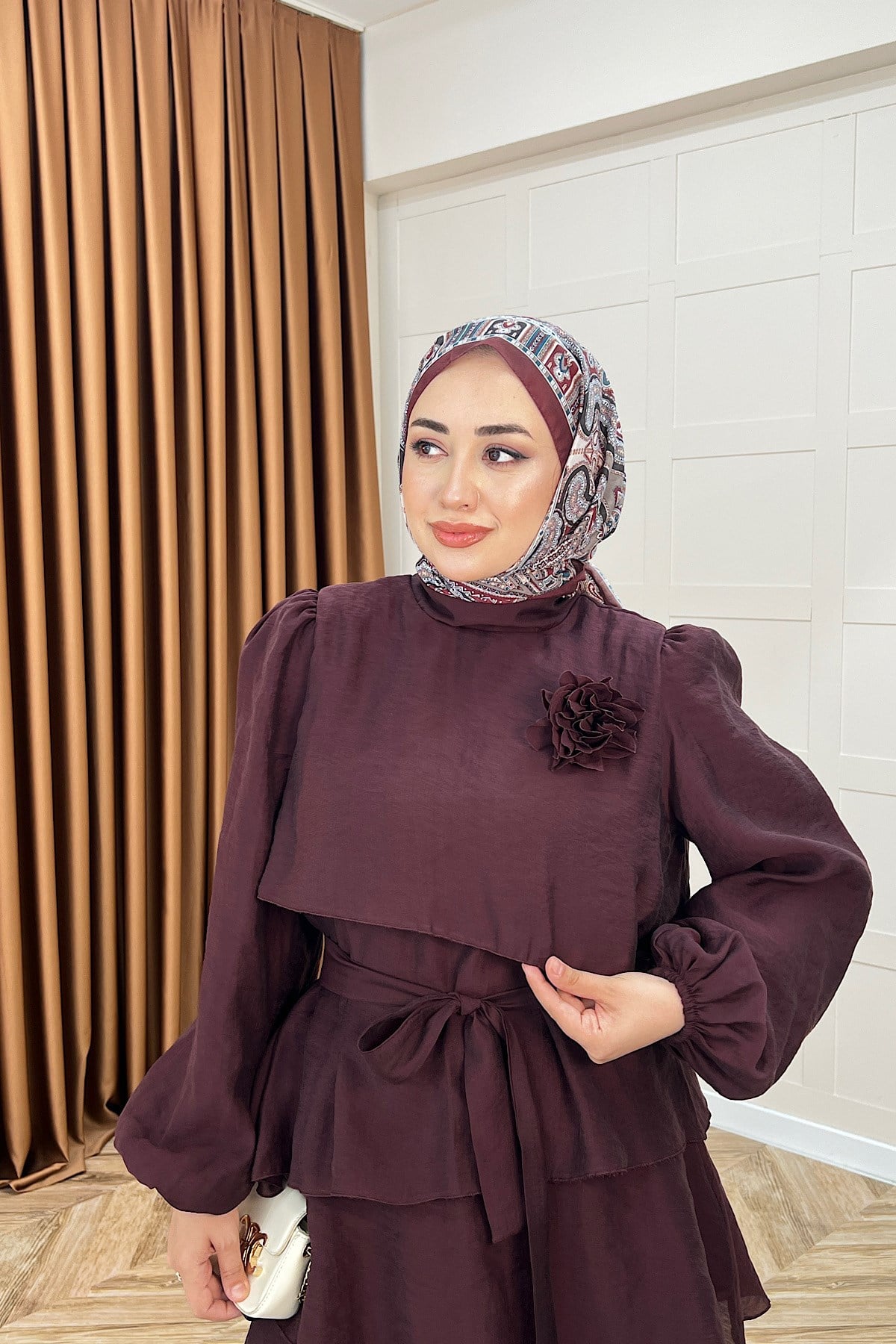 Aura Broş Detay Takım Mürdüm