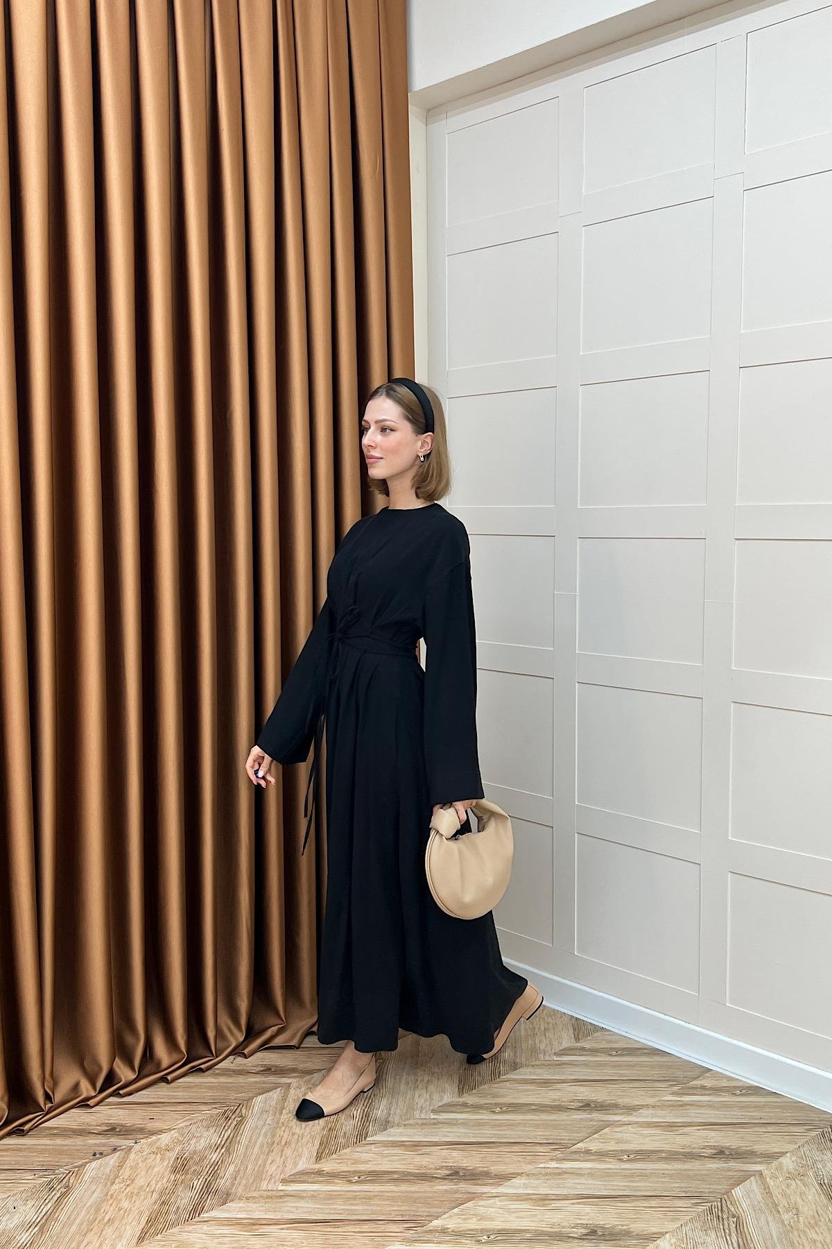 Belden Bağlamalı Cupra Elbise Siyah