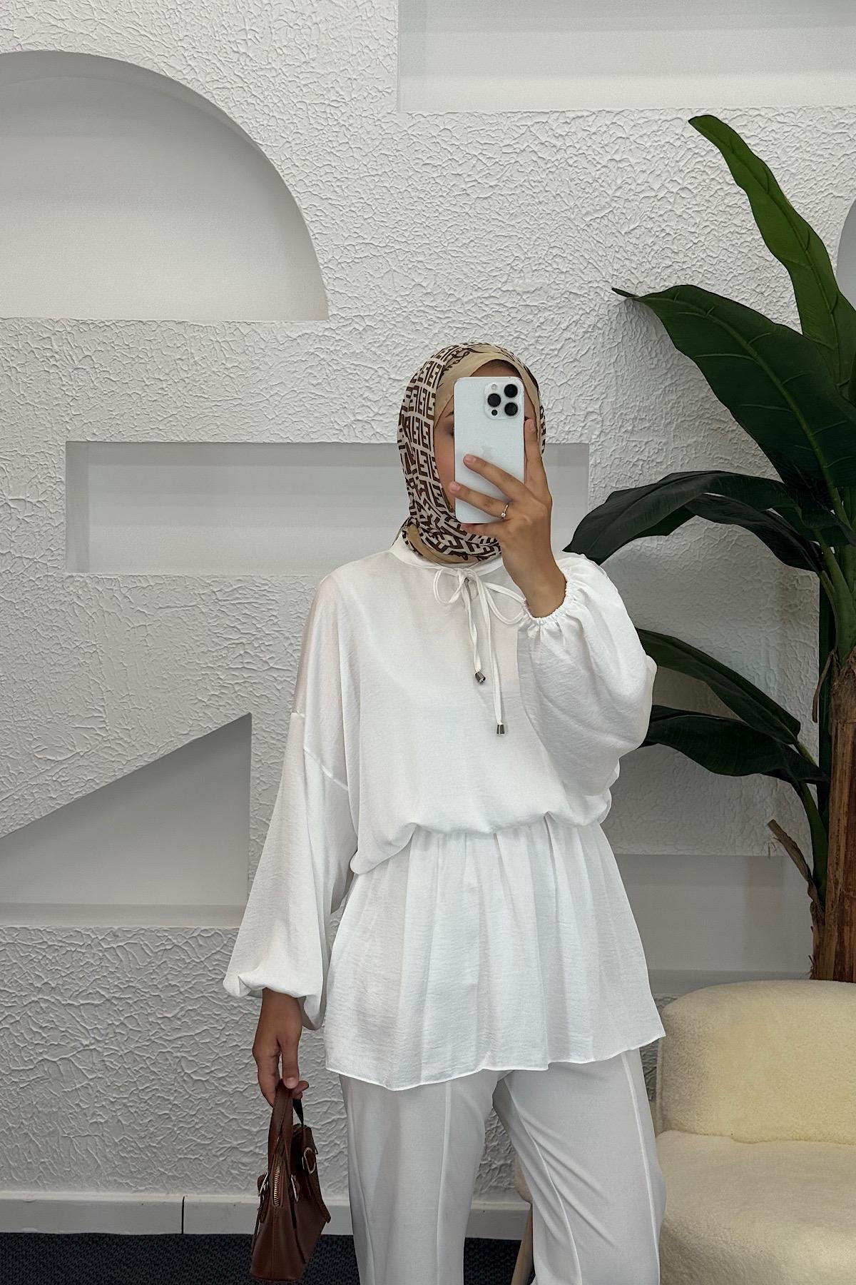 Belden Lastikli Yarasa Kol Tunik Beyaz