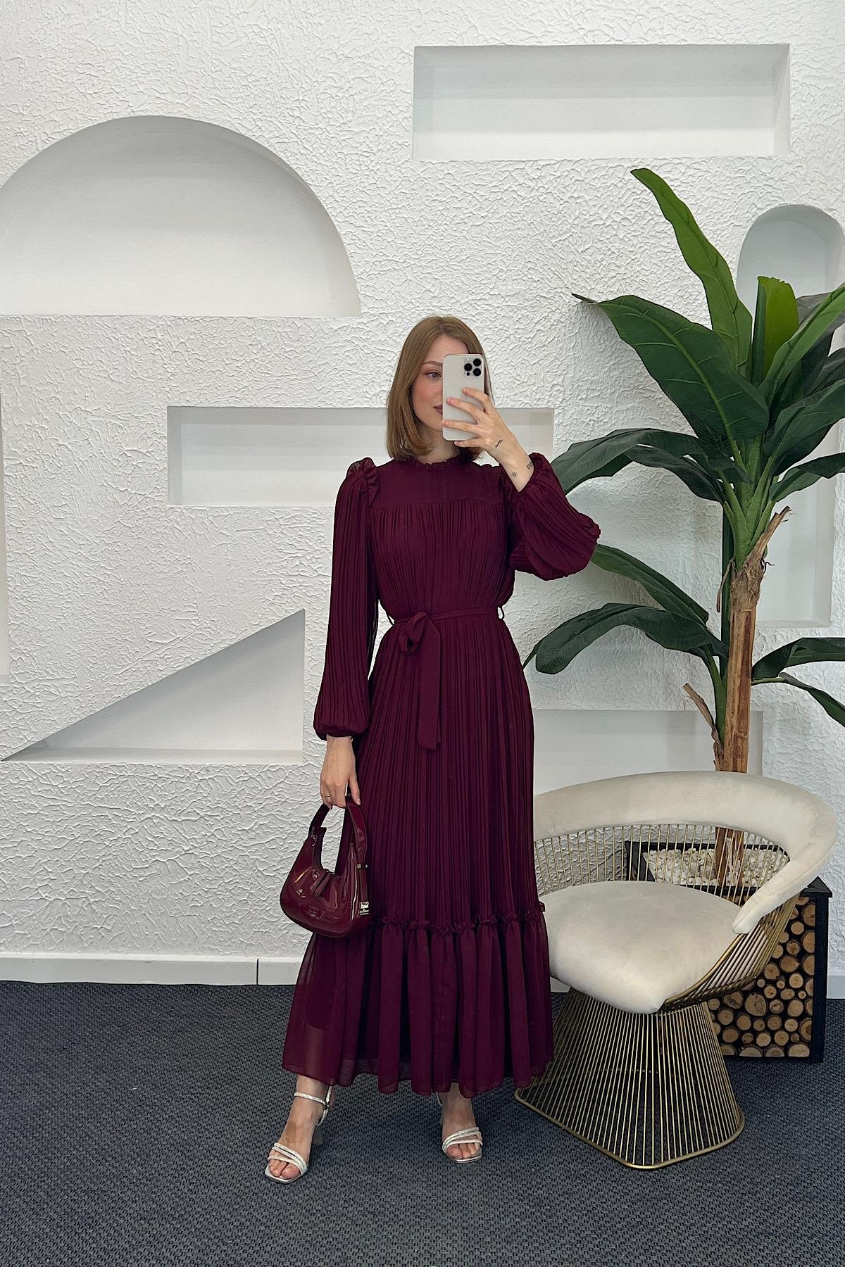 Bella Piliseli Şifon Elbise Bordo