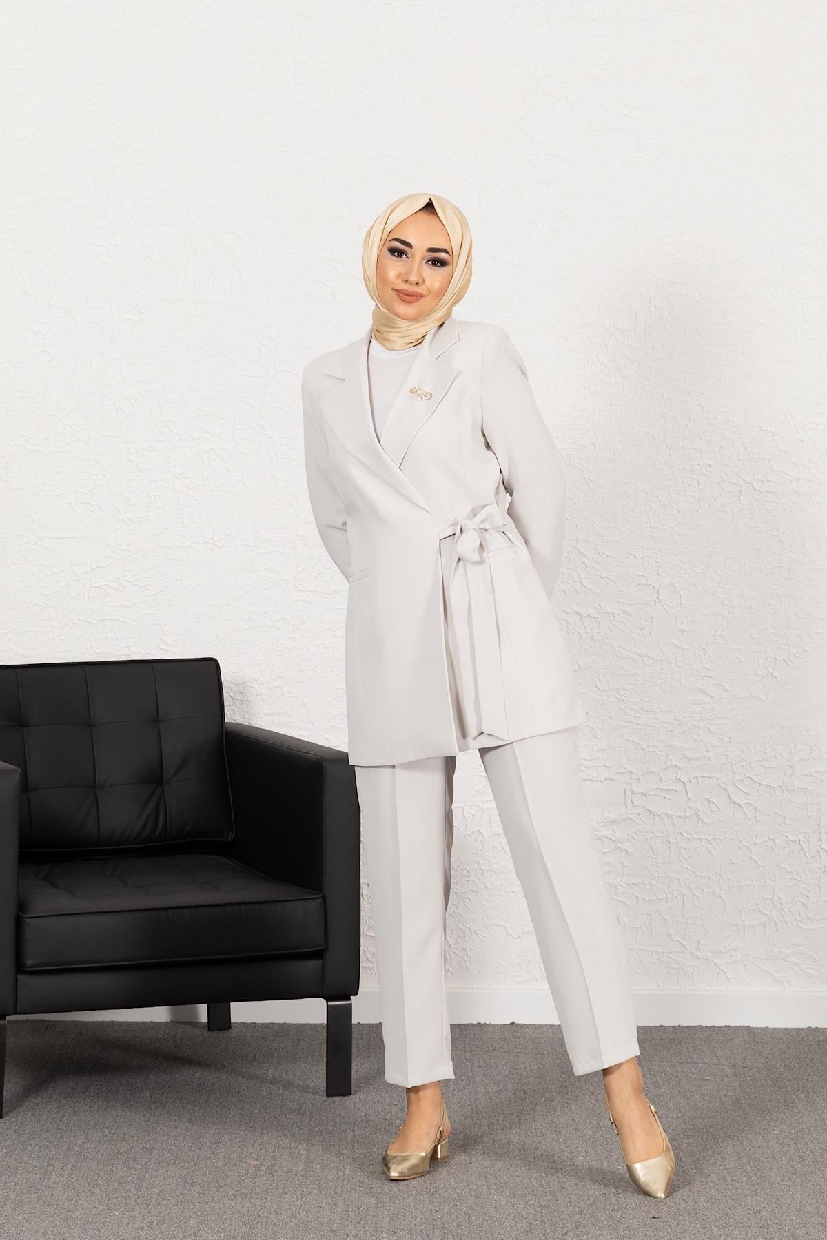 Ceketi Yandan Bağlamalı Pantolon Takım Taş