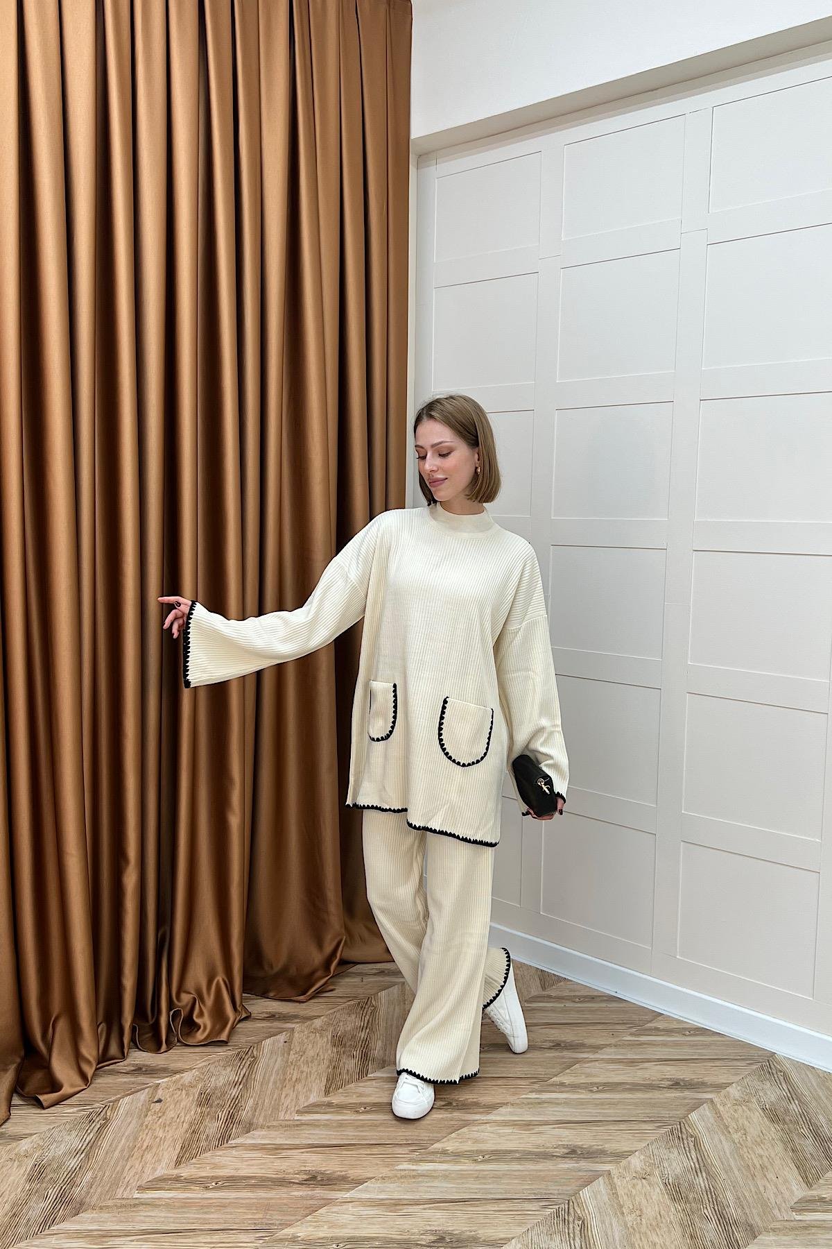 Cep Örgülü Triko Takım Krem