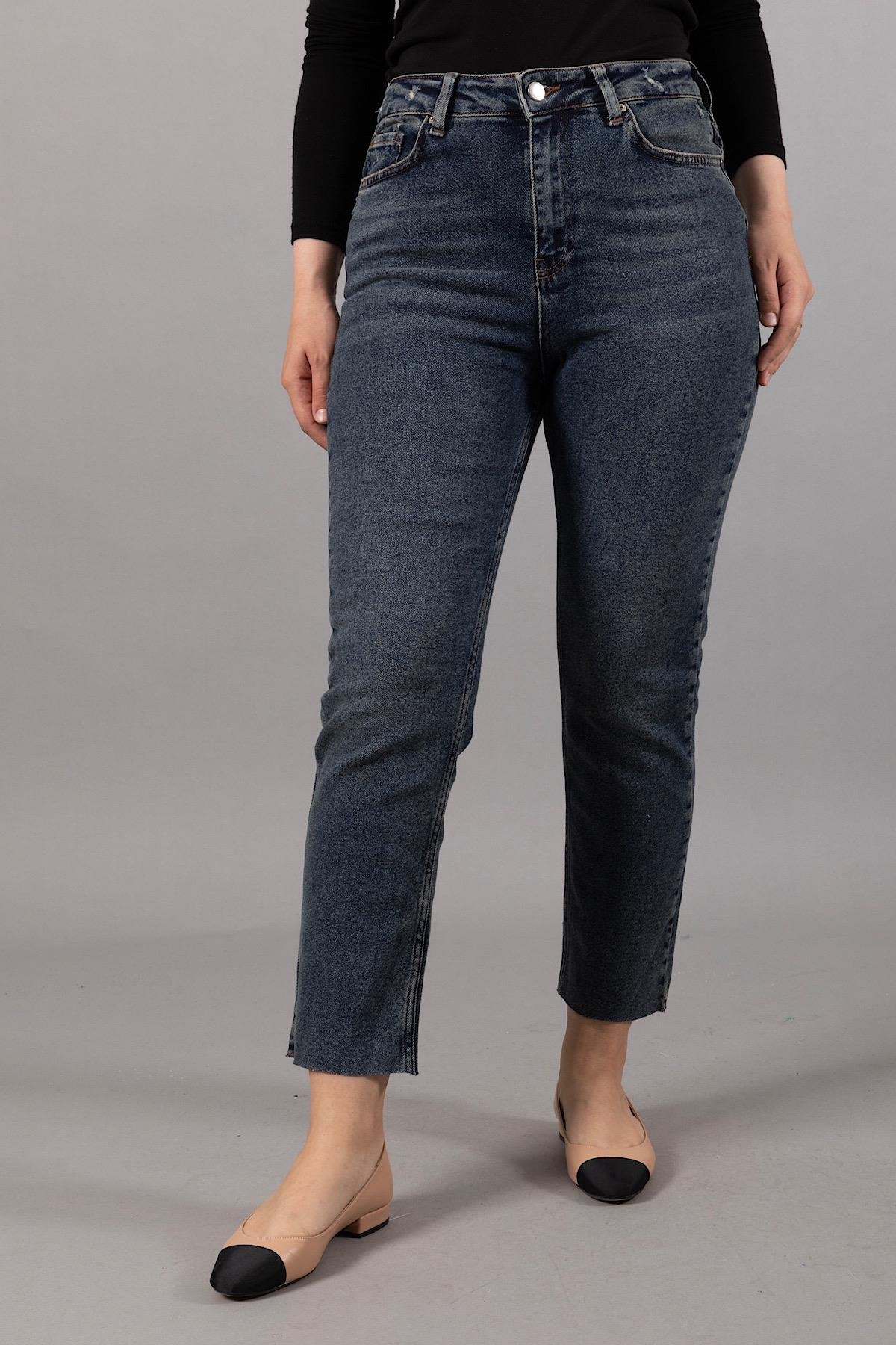 Dikişsiz Paça Mom Jeans Eskitme Lacivert