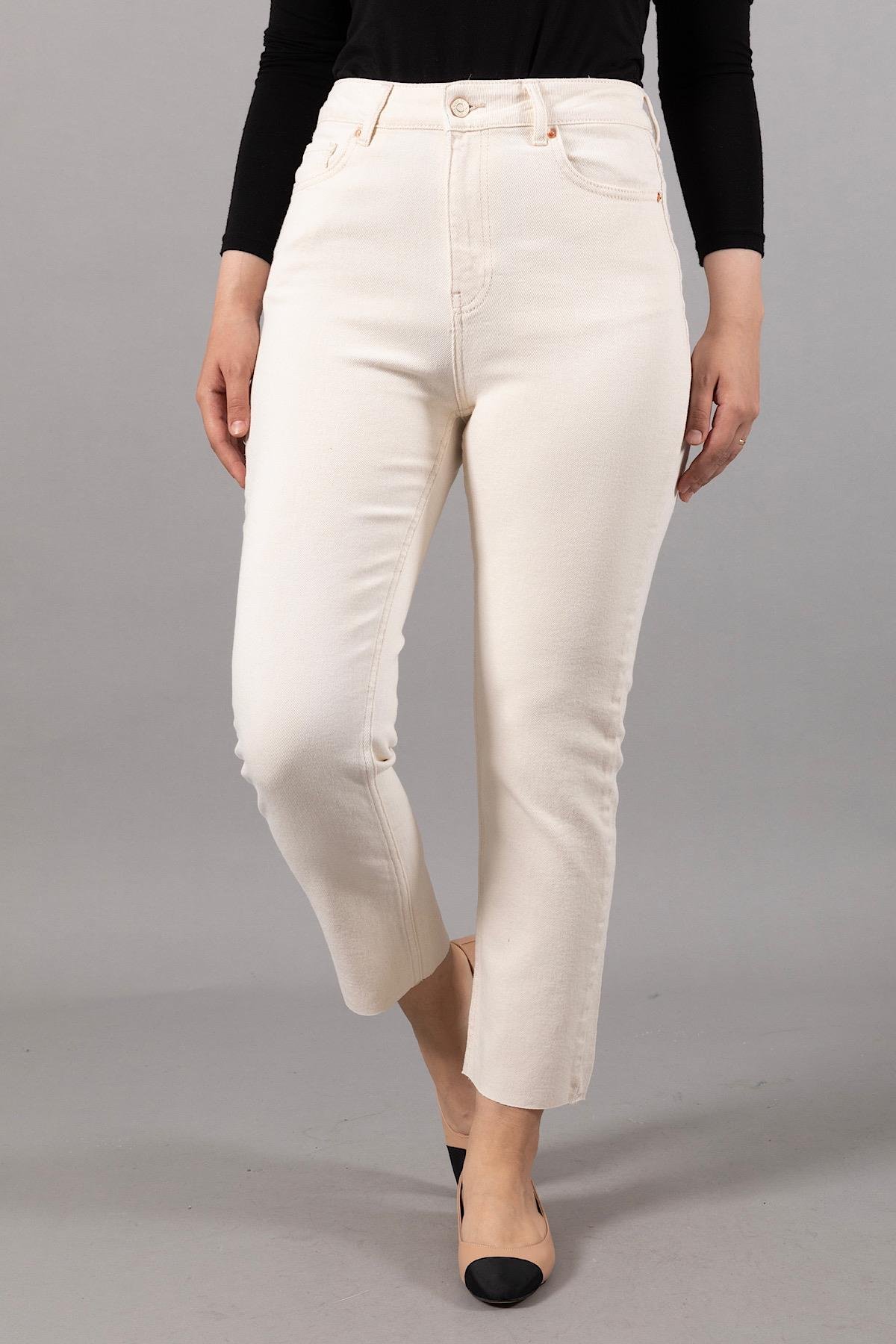 Dikişsiz Paça Mom Jeans Krem