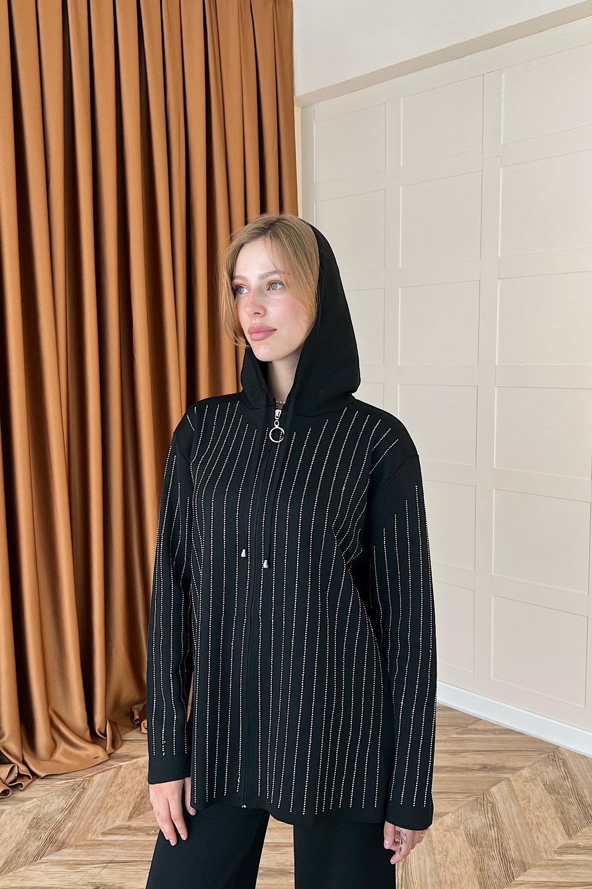 Eros Kapüşonlu Taşlı Triko Takım Siyah