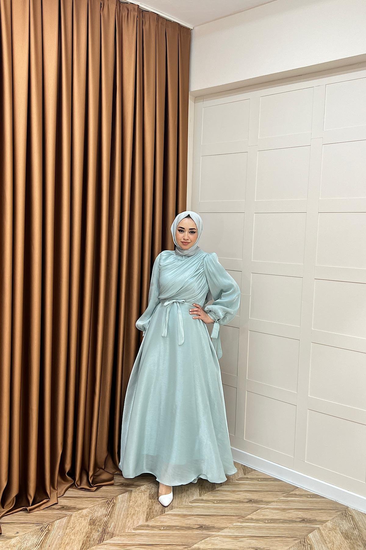 Göğüs Drapeli Abiye Mint