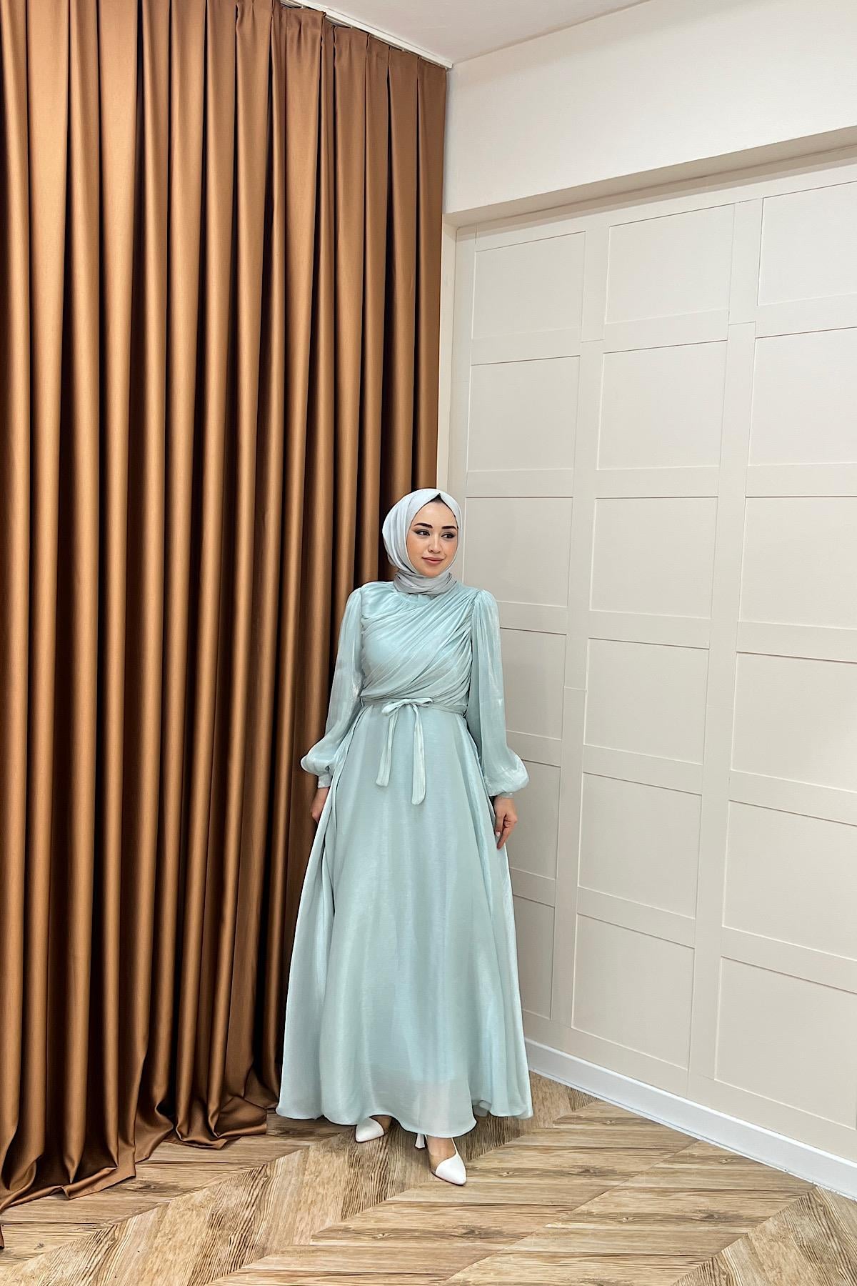 Göğüs Drapeli Abiye Mint