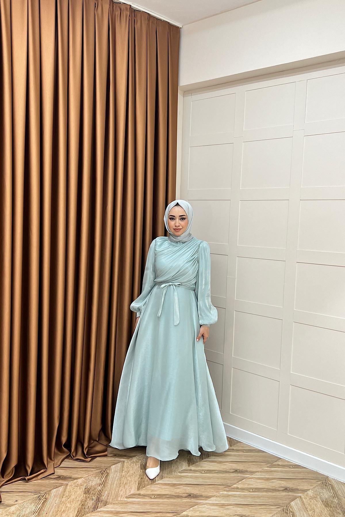 Göğüs Drapeli Abiye Mint