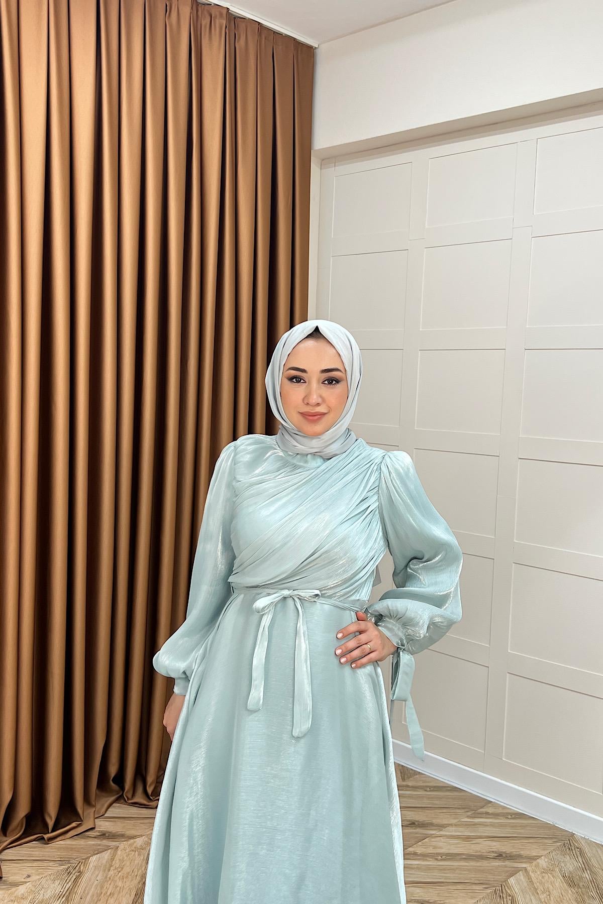 Göğüs Drapeli Abiye Mint