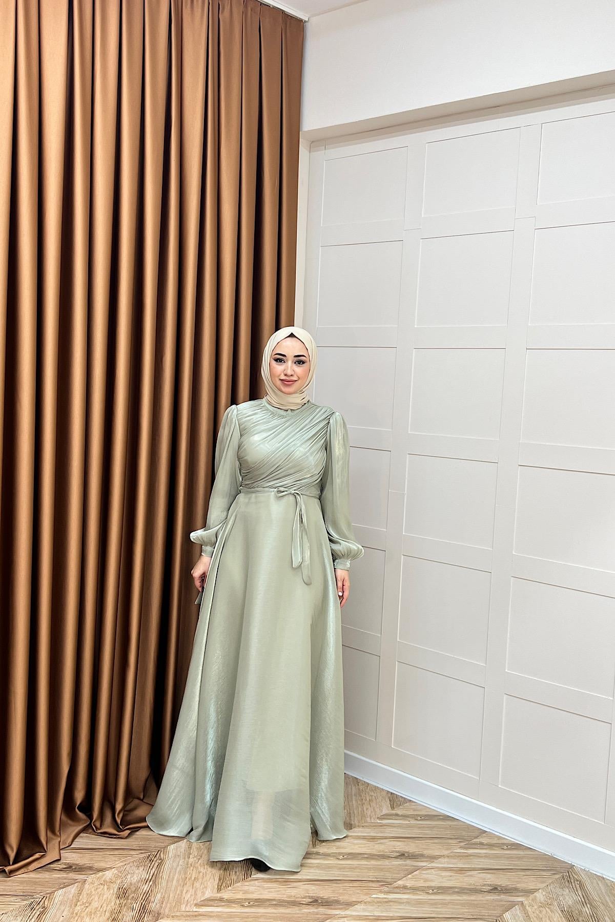 Göğüs Drapeli Abiye Yeşil