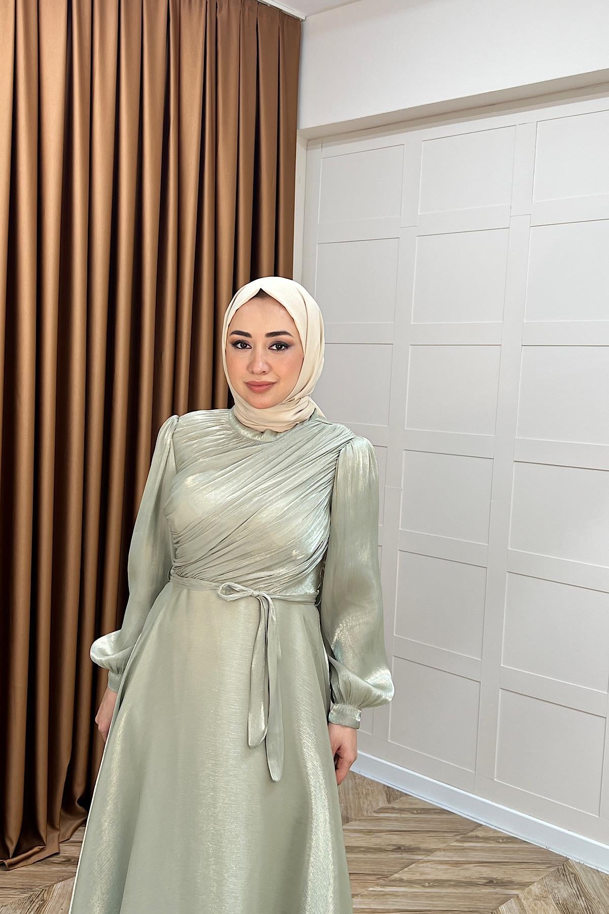 Göğüs Drapeli Abiye Yeşil