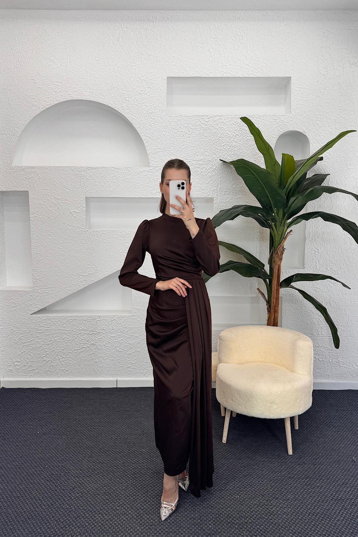 Göğüs Drapeli Saten Abiye Kahverengi