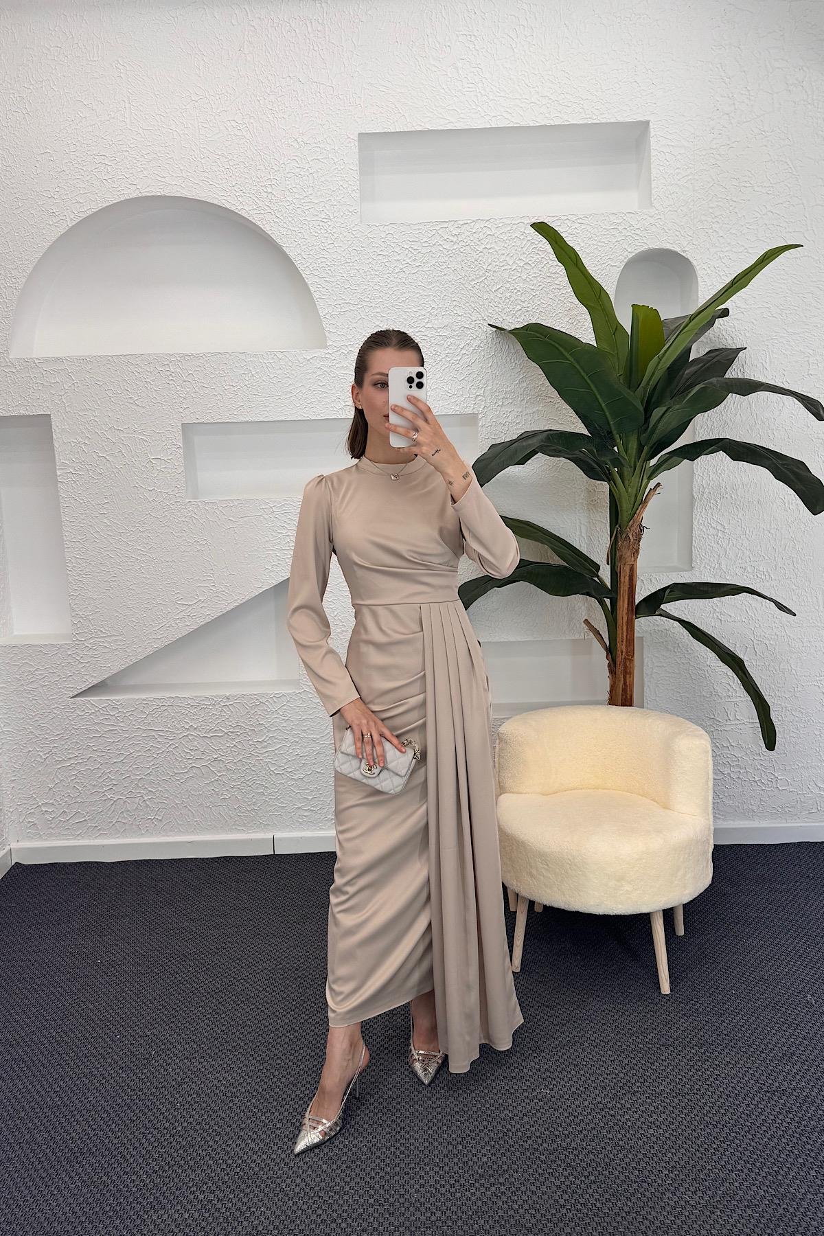 Göğüs Drapeli Saten Abiye Krem