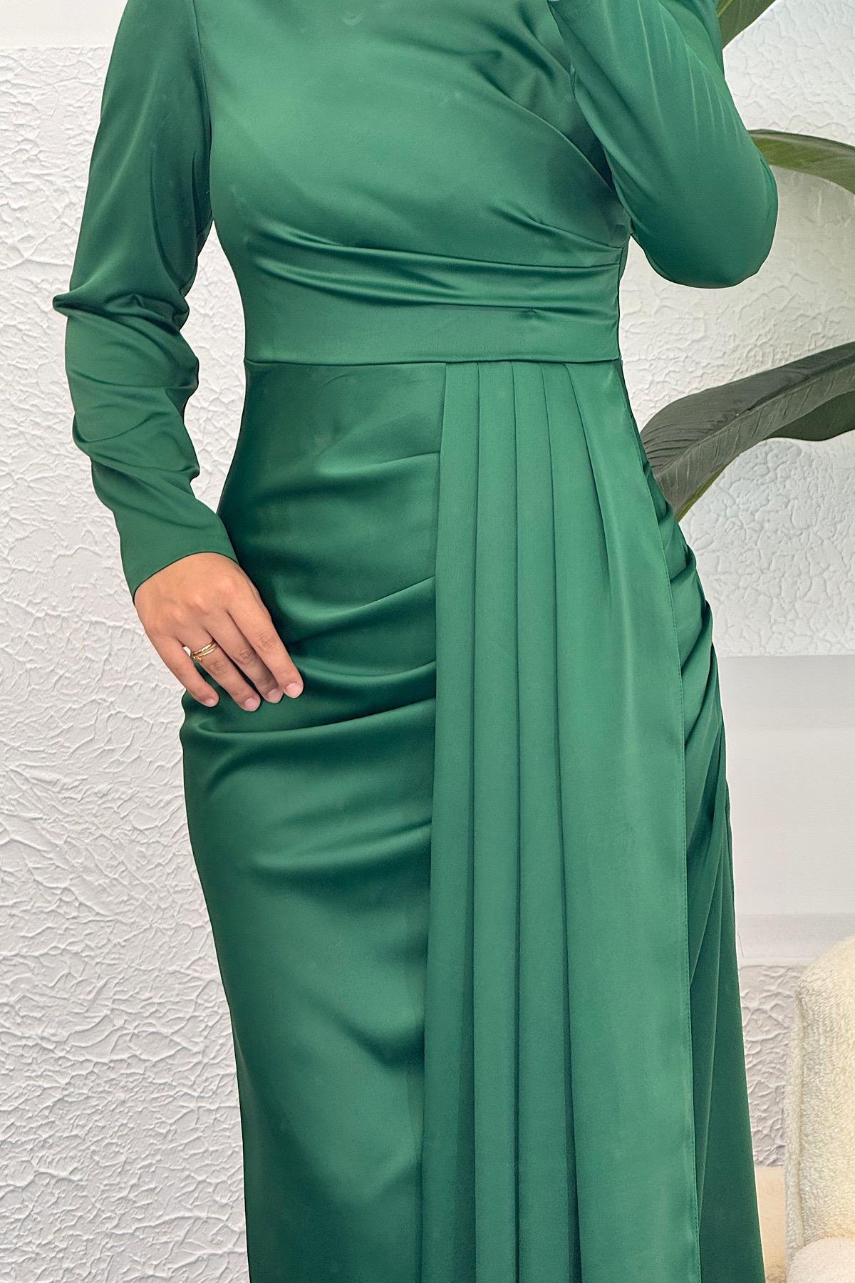 Göğüs Drapeli Saten Abiye Zümrüt