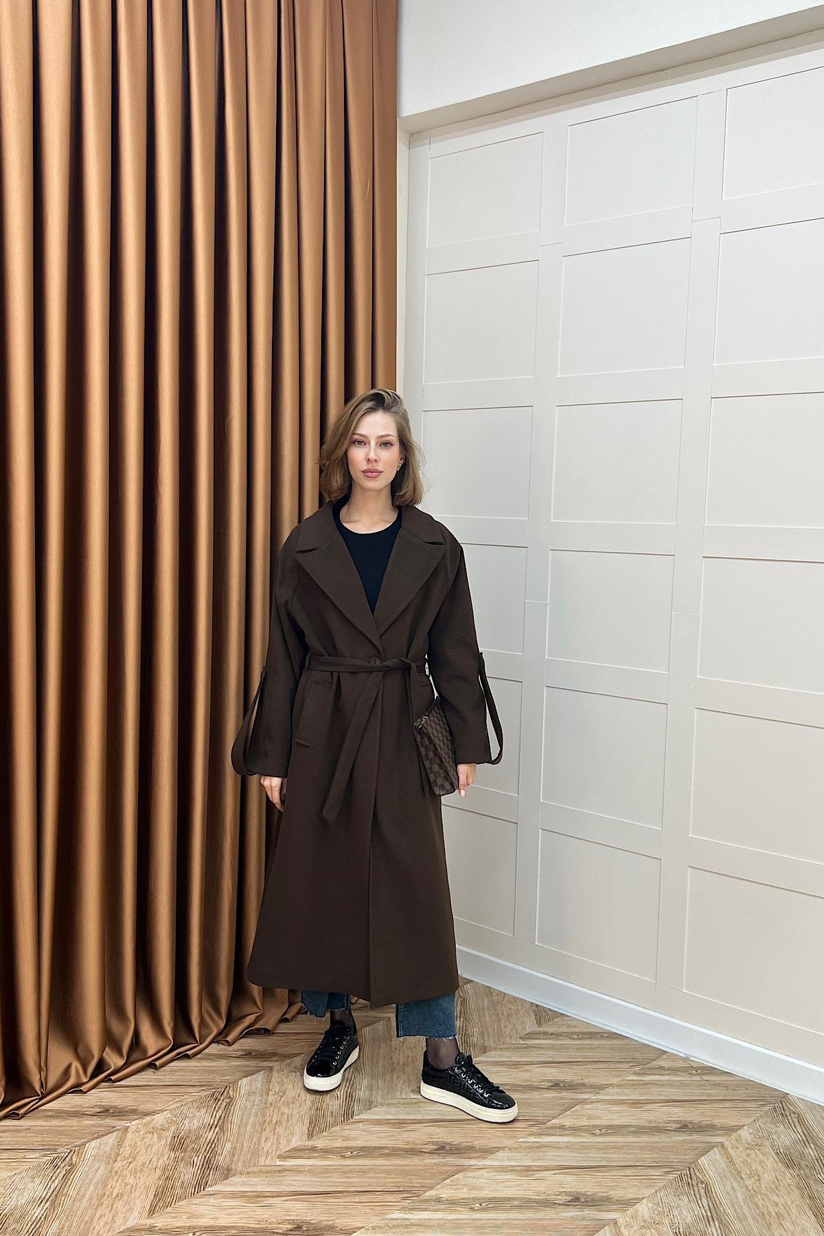 Kol Detay Kaşe Kaban Kahverengi