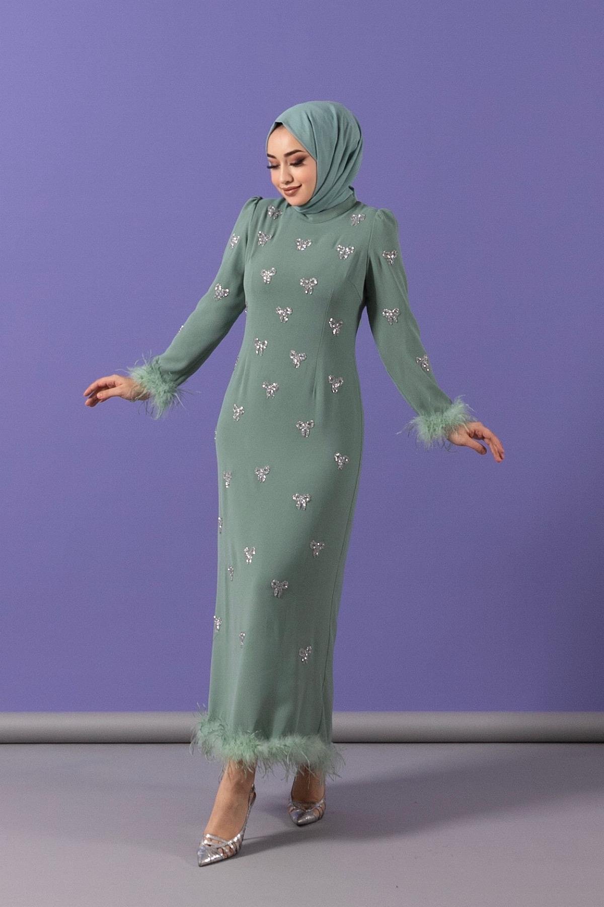 Kolları Tüy Detay Taş İşlemeli Abiye Mint