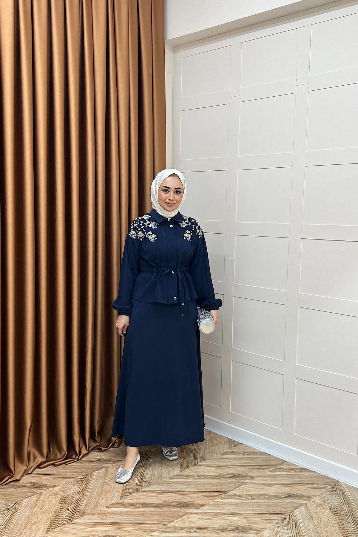 Laura Taş İşlemeli Etek Takım Lacivert