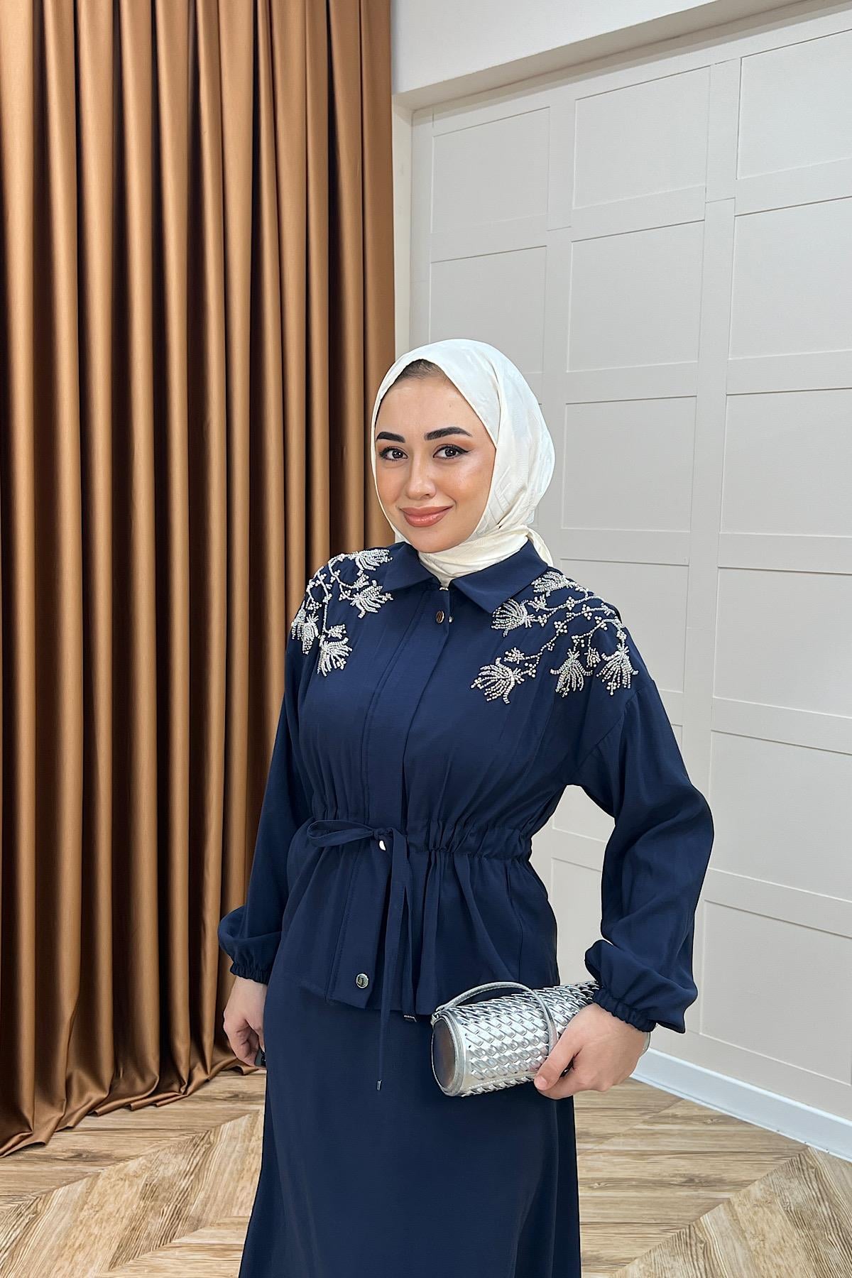 Laura Taş İşlemeli Etek Takım Lacivert
