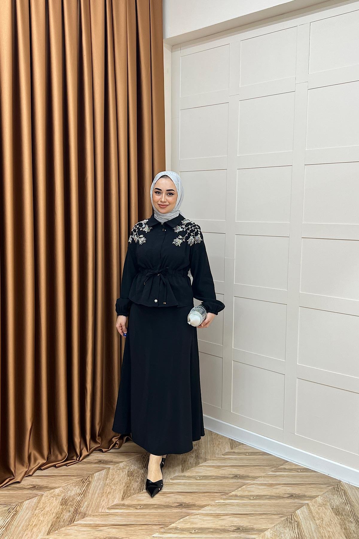 Laura Taş İşlemeli Etek Takım Siyah