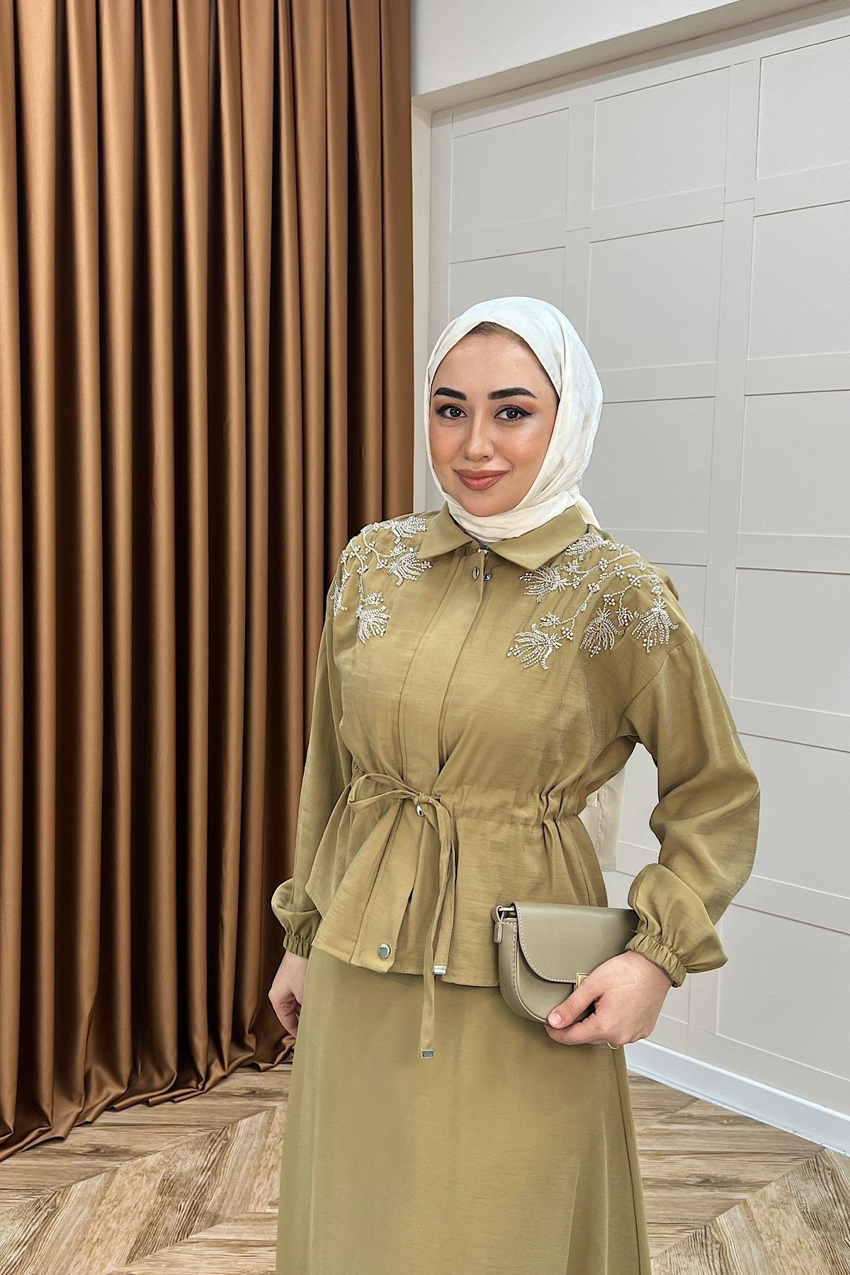 Laura Taş İşlemeli Etek Takım Yağ Yeşili