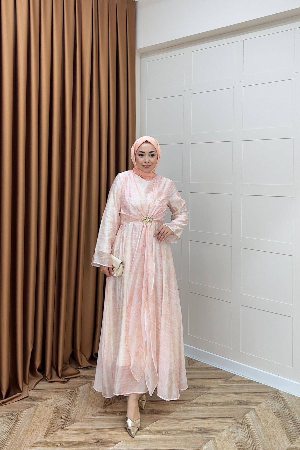 Liana Broş Detay Elbise Pembe
