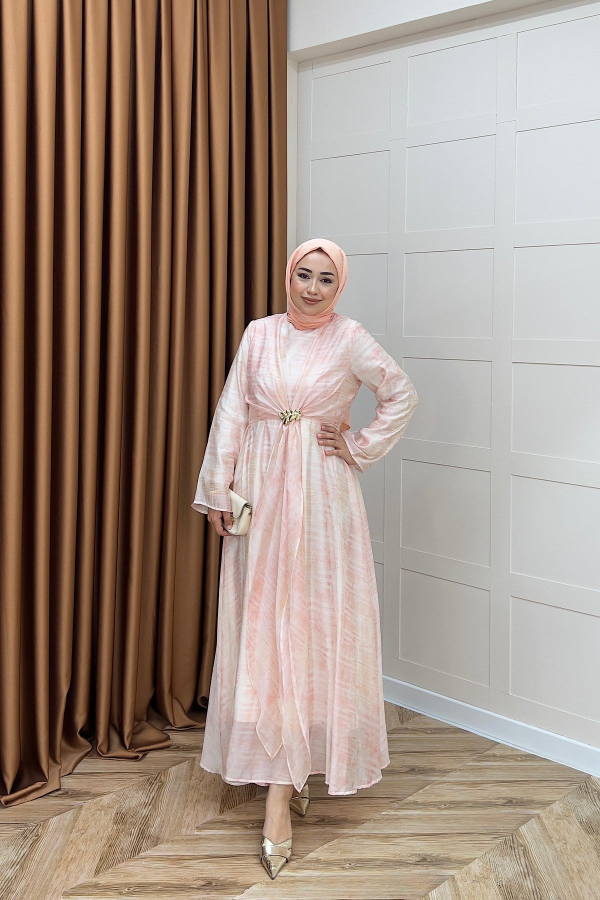 Liana Broş Detay Elbise Pembe