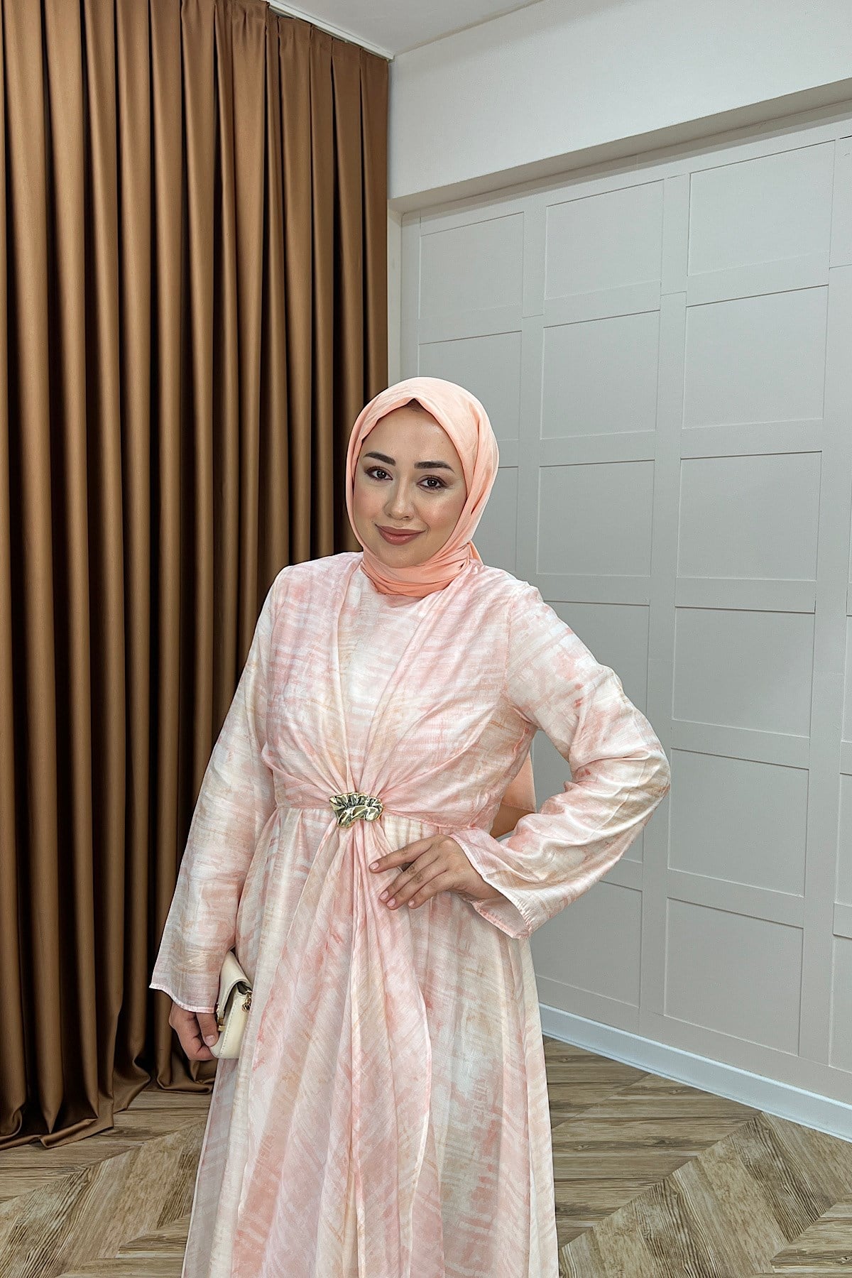 Liana Broş Detay Elbise Pembe