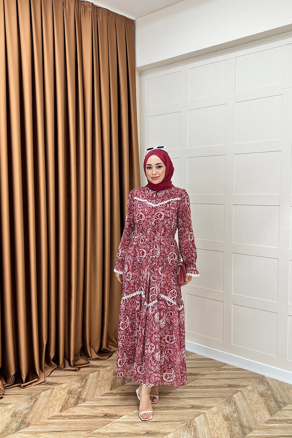 Lisa Dantel Detay Elbise Bordo