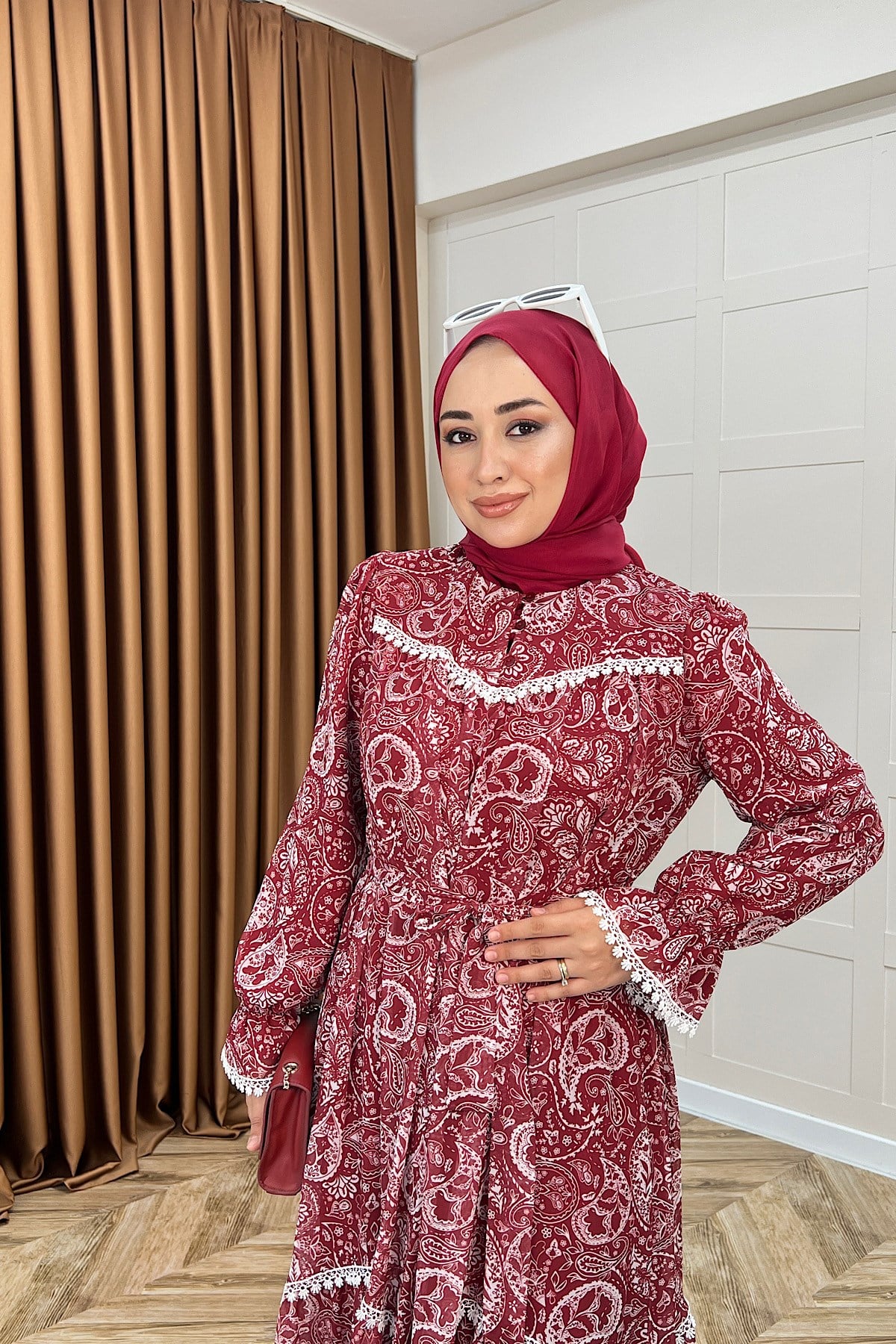 Lisa Dantel Detay Elbise Bordo