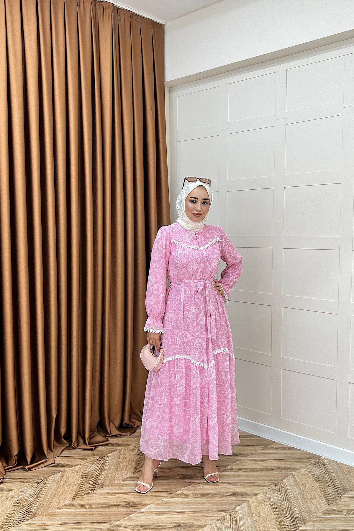 Lisa Dantel Detay Elbise Pembe