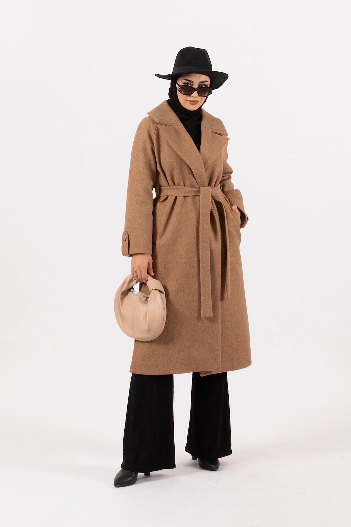 Martina Yırtmaçlı Kaban Camel