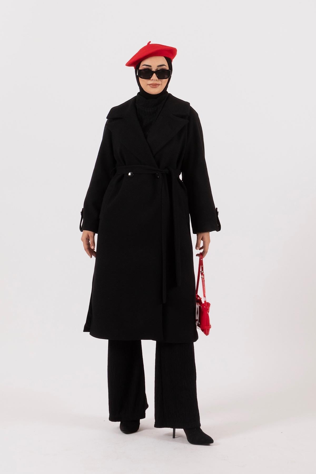 Martina Yırtmaçlı Kaban Siyah