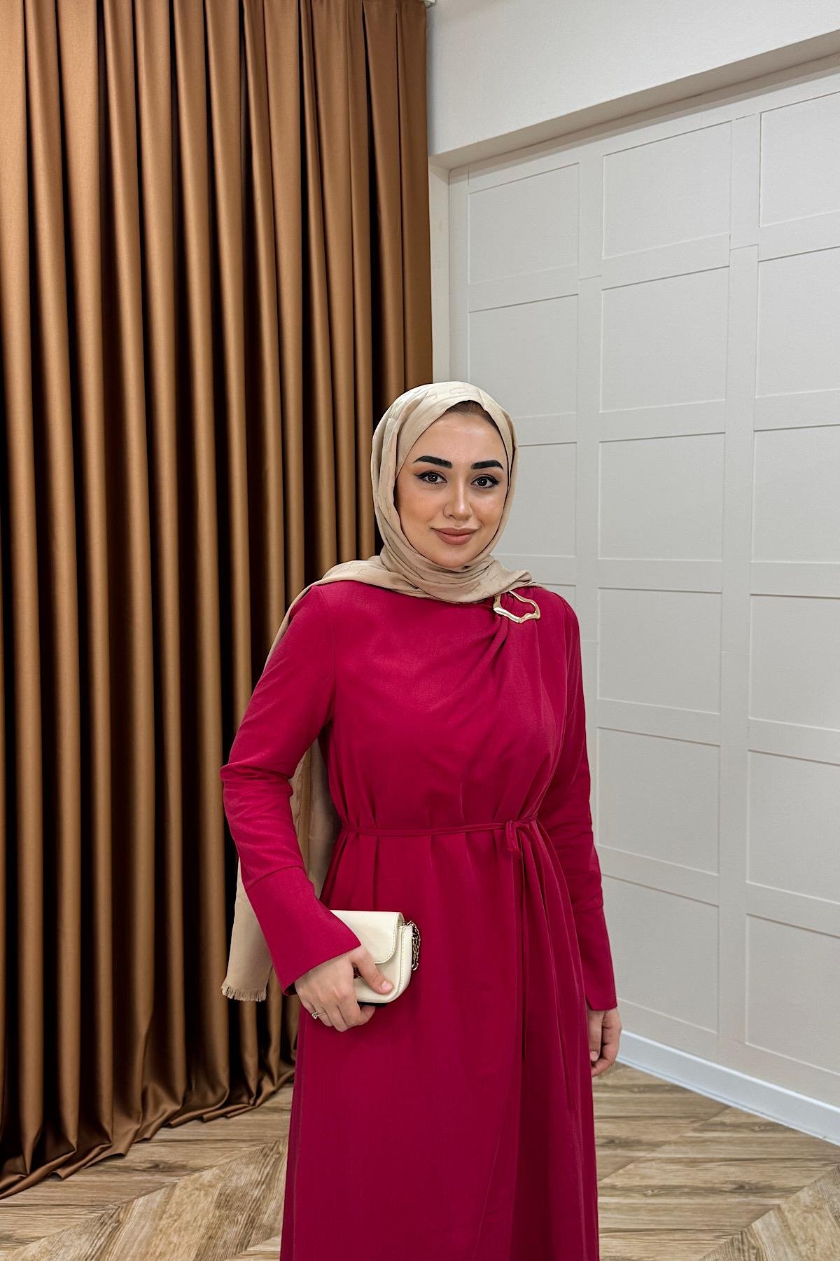 Paria Toka Detay Elbise Kırmızı