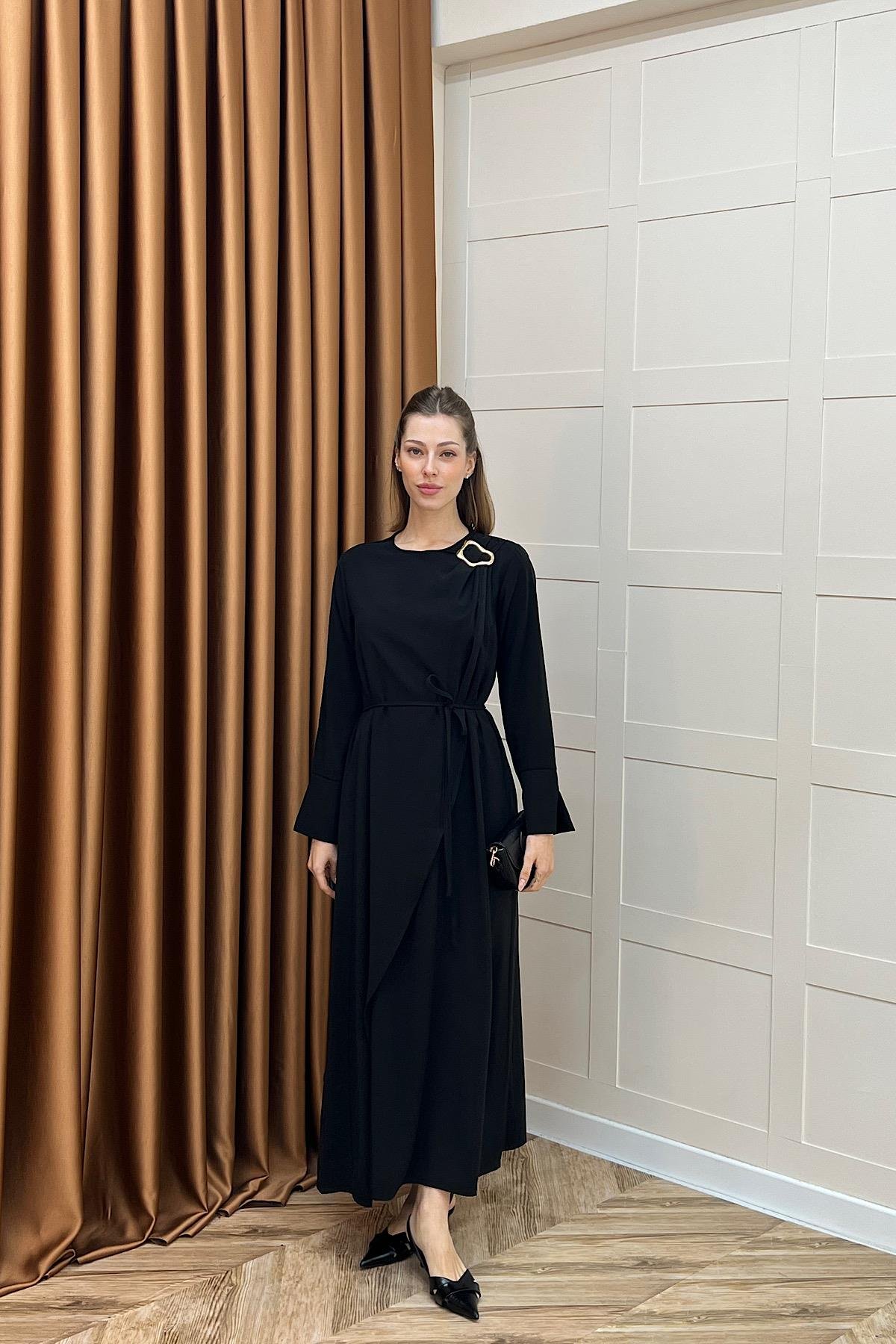 Paria Toka Detay Elbise Siyah