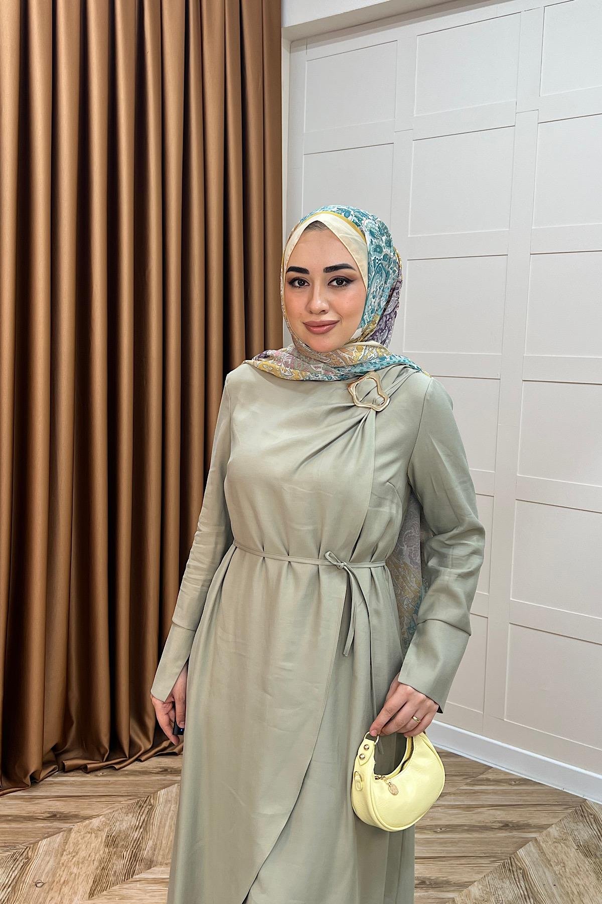 Paria Toka Detay Elbise Yeşil
