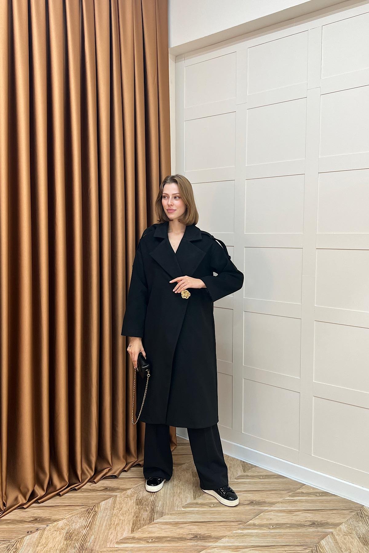 Parya Omuz Detay Kaşe Kaban Siyah