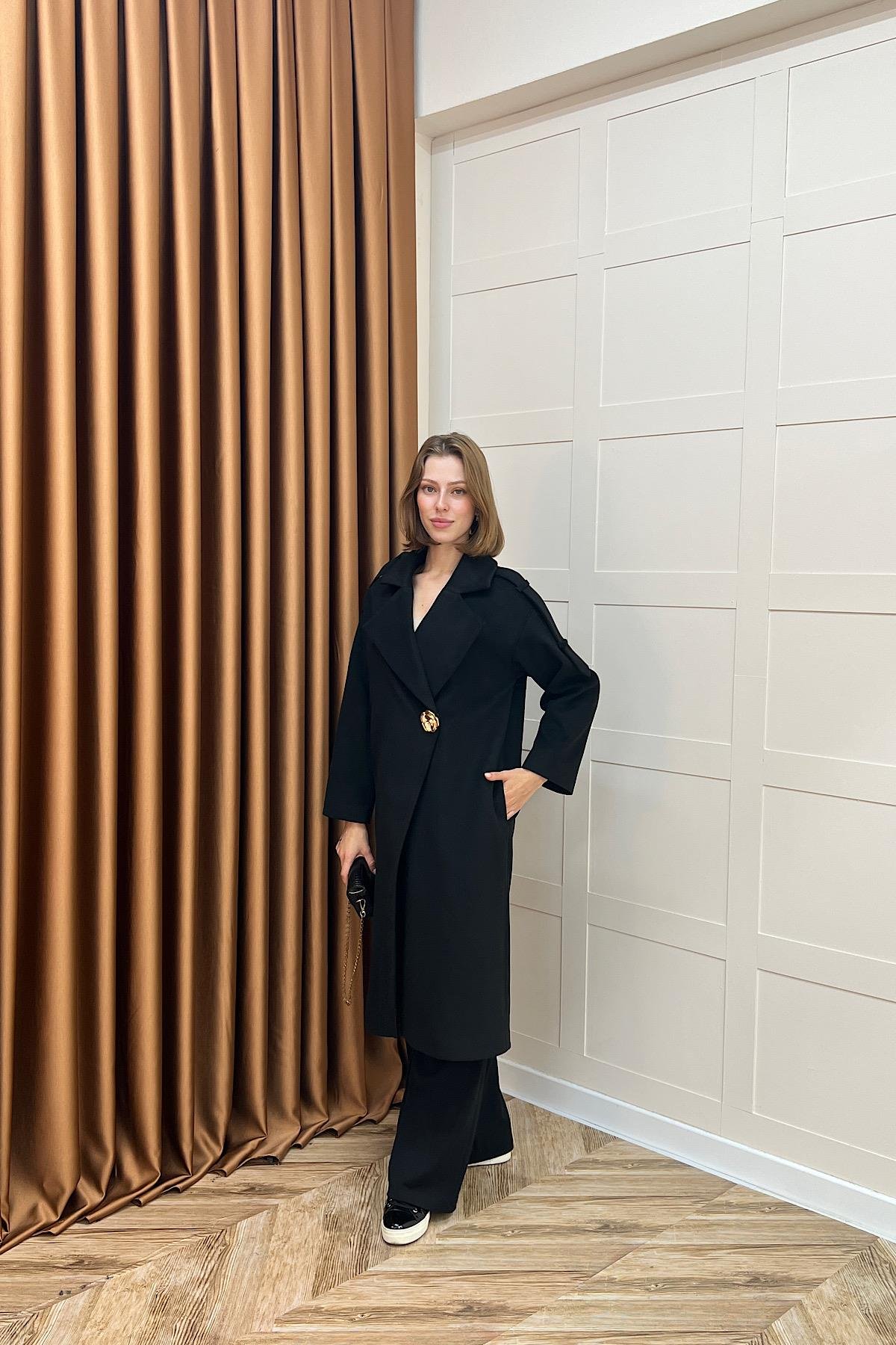 Parya Omuz Detay Kaşe Kaban Siyah