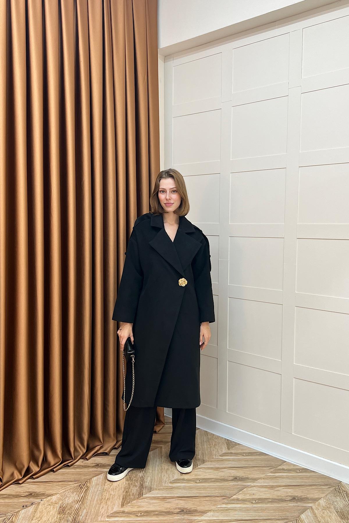 Parya Omuz Detay Kaşe Kaban Siyah