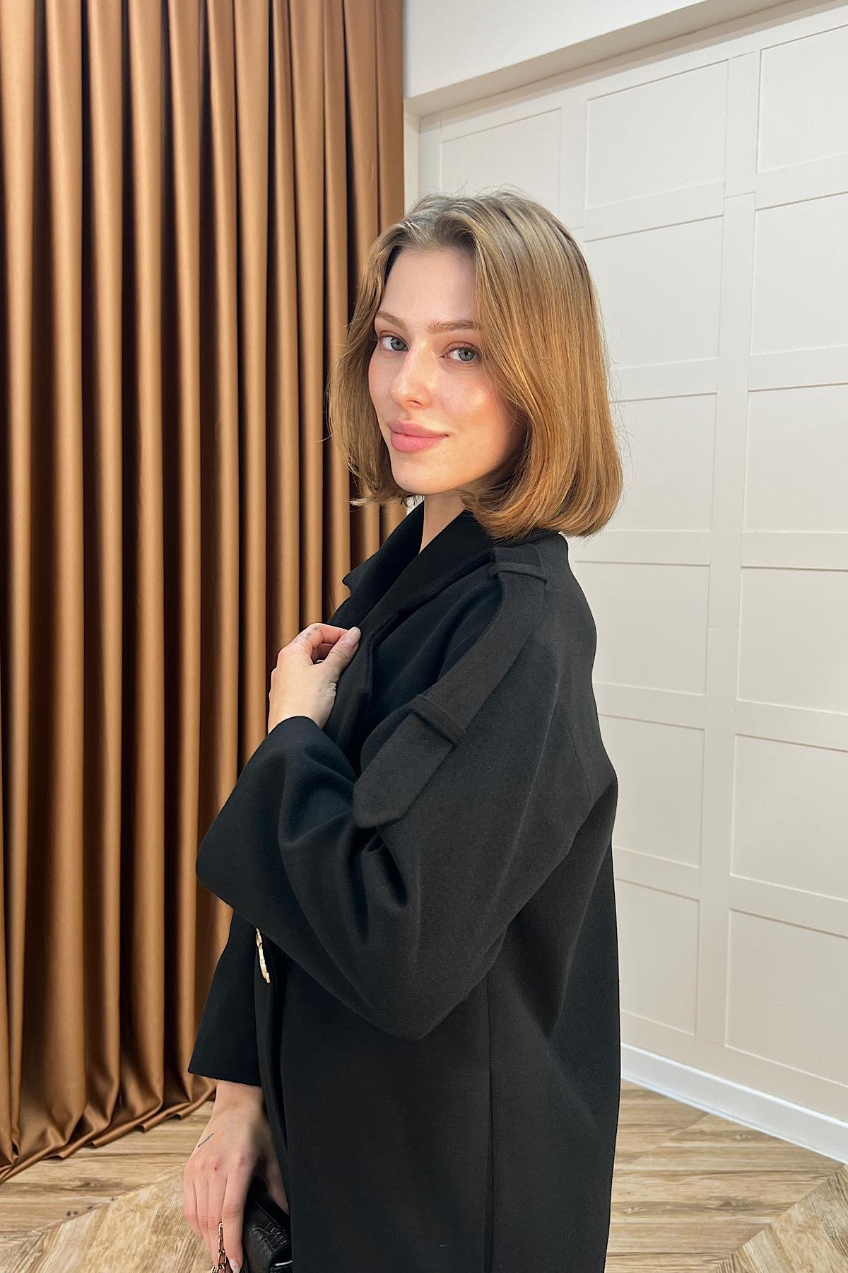 Parya Omuz Detay Kaşe Kaban Siyah