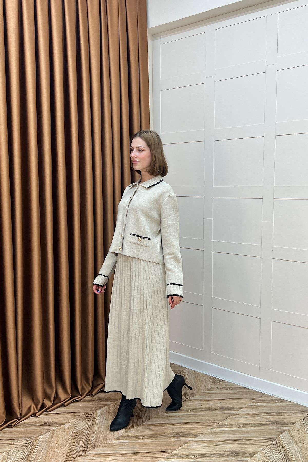 Roma Etekli Triko Takım Taş