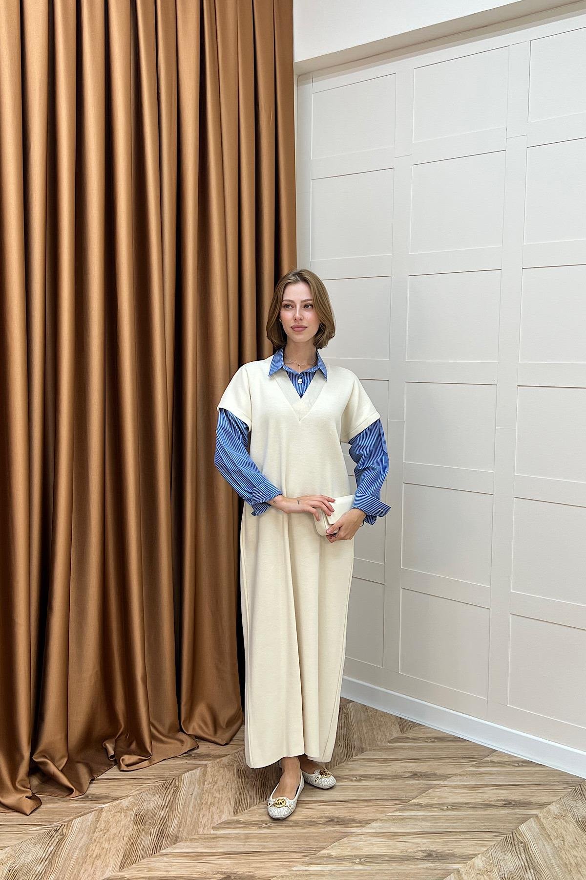 Samira Gömlek Detaylı Triko Elbise Krem