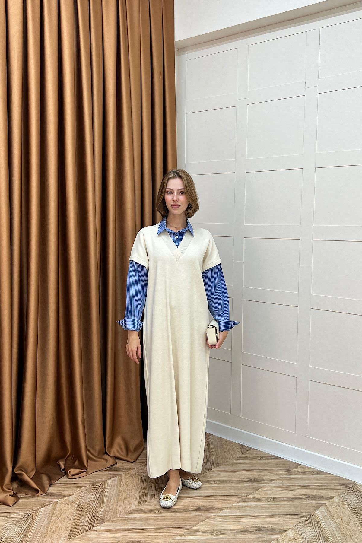 Samira Gömlek Detaylı Triko Elbise Krem