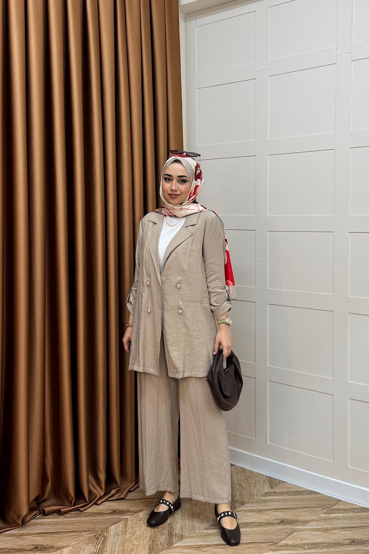 Sandra Ceketli Takım Vizon
