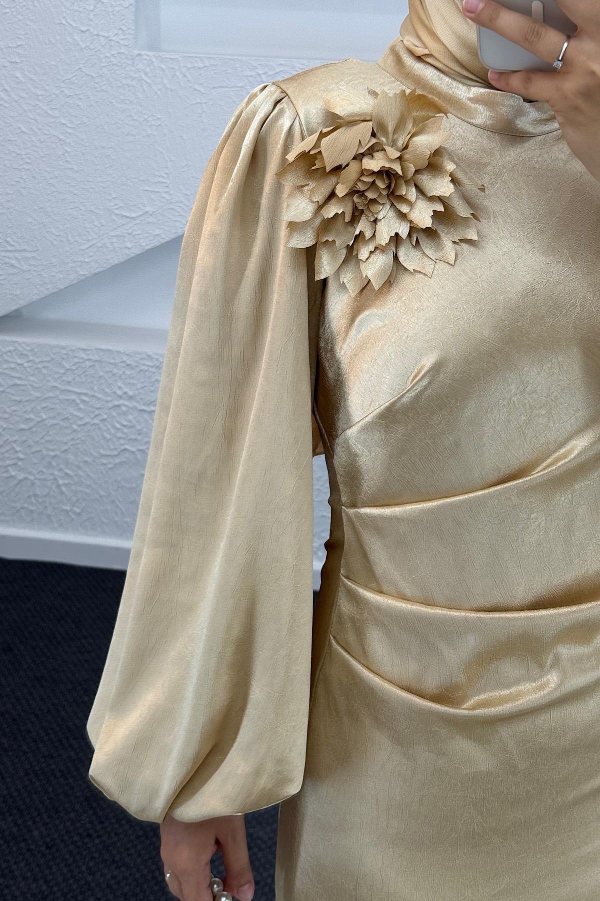 Sanna Broş Detay Abiye Gold