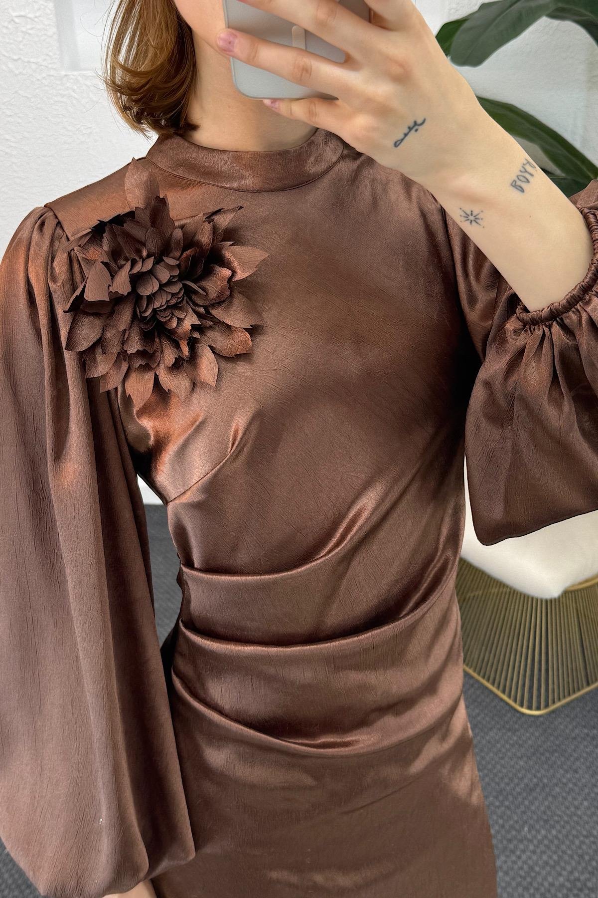 Sanna Broş Detay Abiye Kahverengi