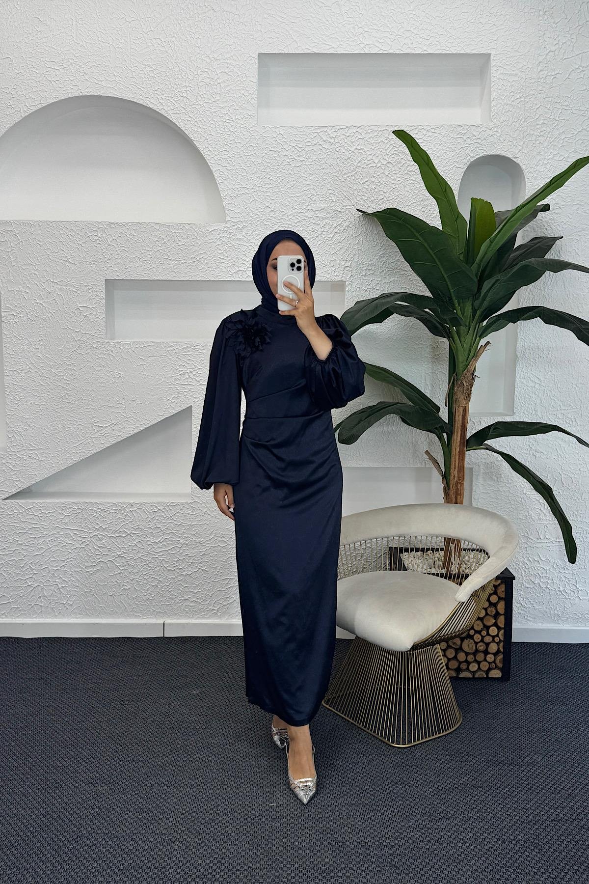 Sanna Broş Detay Abiye Lacivert