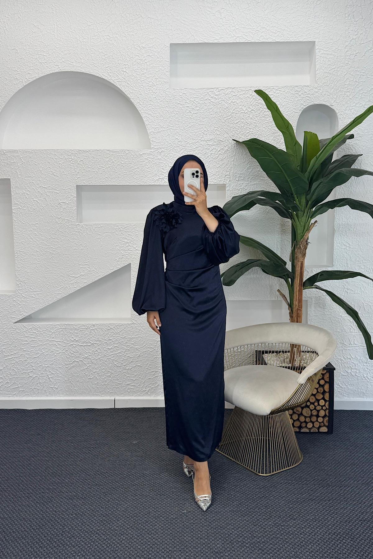 Sanna Broş Detay Abiye Lacivert